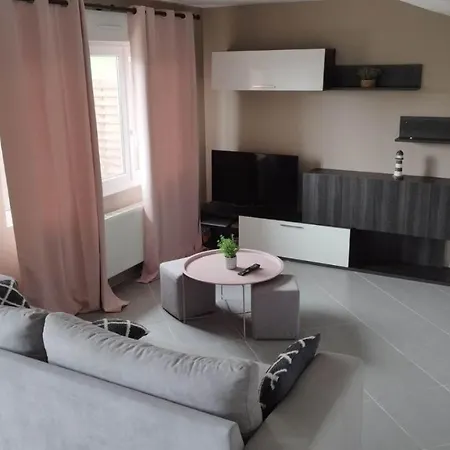 Maison Holiday home *